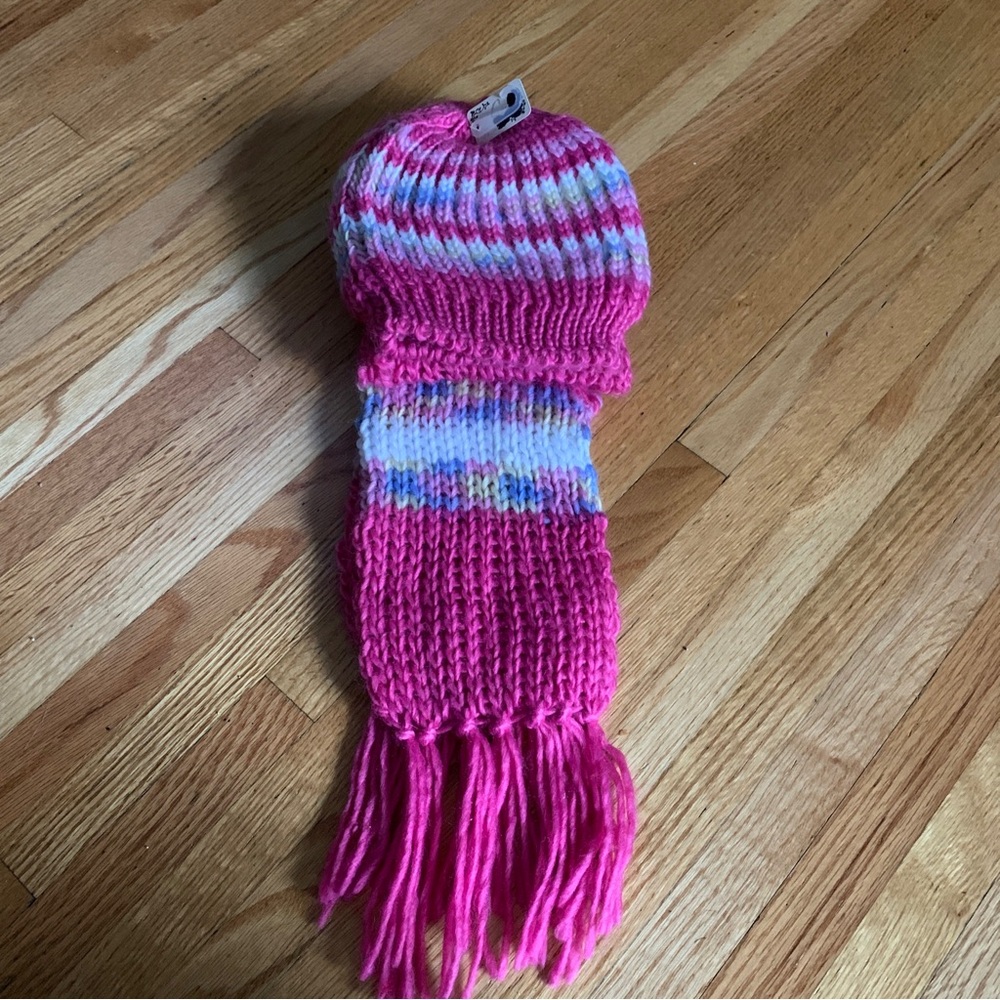 Cg Women’s Woven Multicolored Beanie & Scarf set